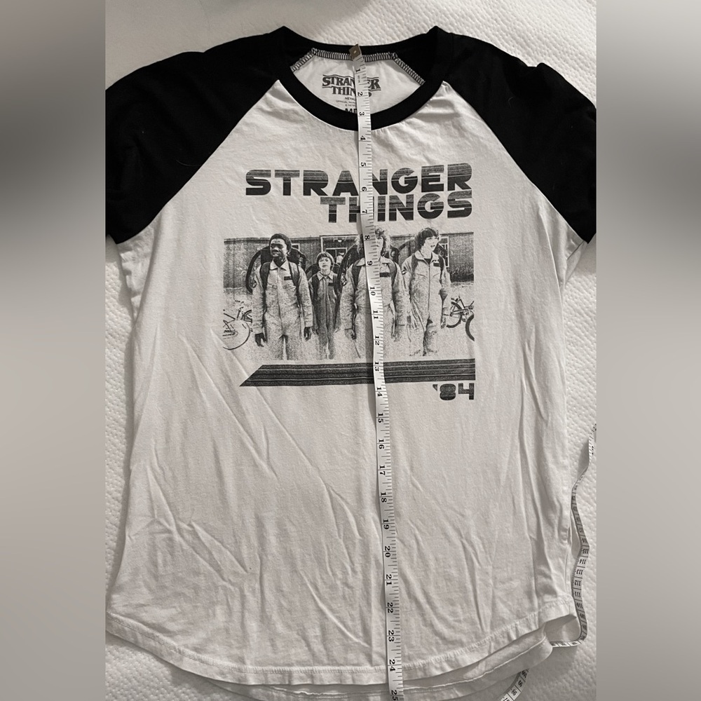 Netflix Stranger Things Kids Graphic Tee 3/4 sleeve tshirt Size M - Picture 5 of 7